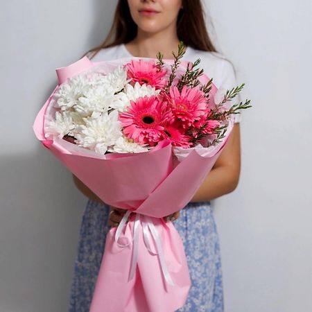 Букет живых цветов FLOWER DANCE Гербера и хризантемы