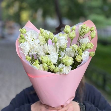 Букет живых цветов LE BOUQUET Белые лизиантусы