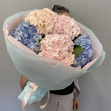 Букет живых цветов MADE KRIS Букет гортензий 