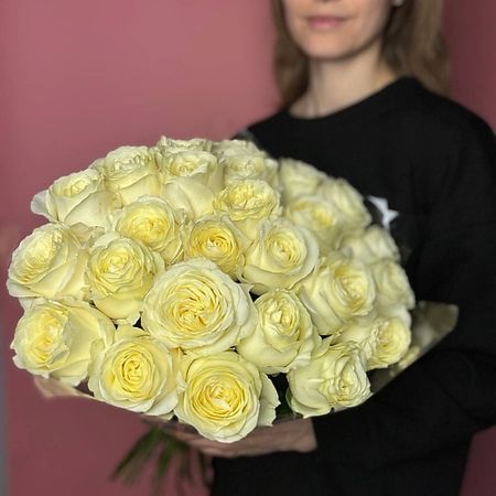 Букет живых цветов GLOW FLOWERS Моно букет из 25 белых роз