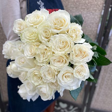 Букет живых цветов ЦВЕТЫ ДЛЯ ВАС Роза белая 19 шт фото обои для пола beibehang красная роза белая роза лепесток пвх самоклеящиеся водостойкие