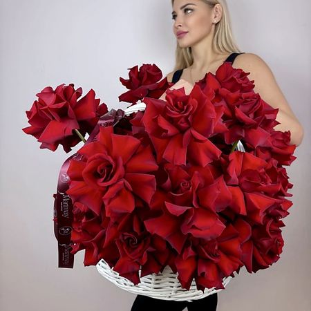 Букет живых цветов MARIMAY Корзина красных французских роз Explorer оригинальный комплект oem брызговиков брызговики брызговики для 2020 2023 ford explorer