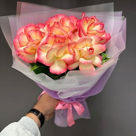 Букет живых цветов ARTISHOK Букет из французских роз букет живых ов дари ы букет 11 французских роз с зеленью