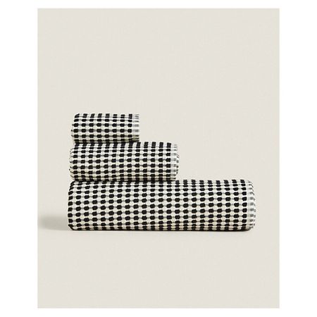 Полотенце ZARA HOME Текстурированное хлопчатобумажное банное полотенце