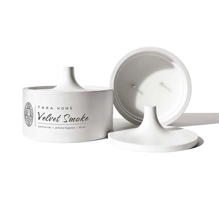 Свеча ароматическая TARA HOME Ароматная свеча «Velvet Smoke | Бархатный дым» круглый хру ный бархатный ковёр