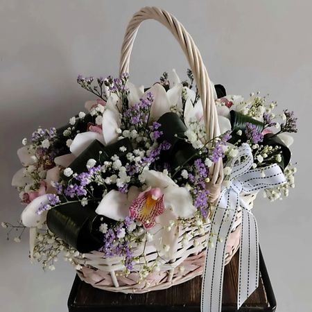 Букет живых цветов ЗОЛОТАЯ АУРА Композиция 