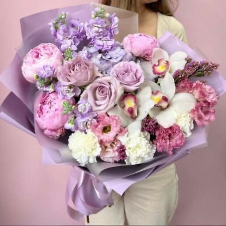 Букет живых цветов ЗАЦВЕТАЙ. ЦВЕТОЧНЫЙ БУТИК 