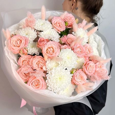 Букет живых цветов FLORES Нежный пышный букет с пионовидной розой и белой хризантемой ивы белой коры экстракт с байкалином капс 30