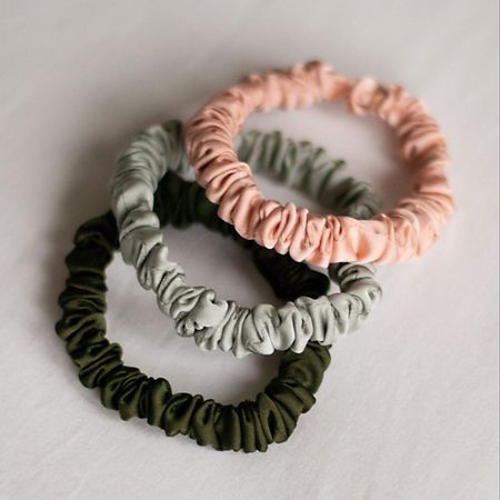 Набор резинок для волос 8 HORAS OF SILK Набор резинок для волос резинка для волос nata kikot шелковых резинок