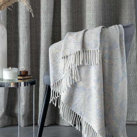 Плед Togas Этель экрю/светло-серый 150х200 плед togas маринетти бордовый с экрю 200х210 см