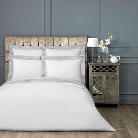 Комплект постельного белья Togas Эдем белый с серым Полуторный (30.07.30.0030) dreamreal комплект постельного белья из шелка 3 предмета