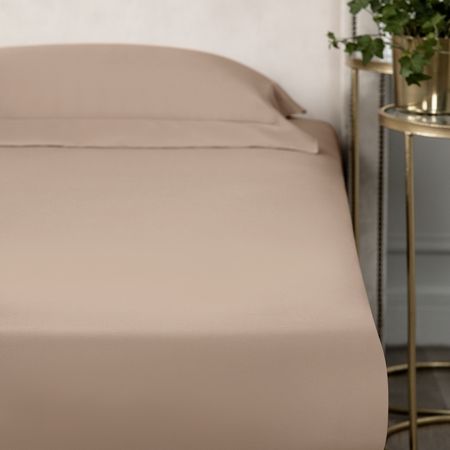 Простыня на резинке Togas Рапсодия бежевая 160х200 см