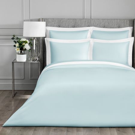 Комплект постельного белья Togas Эдем голубой с белым Двуспальный кинг сайз