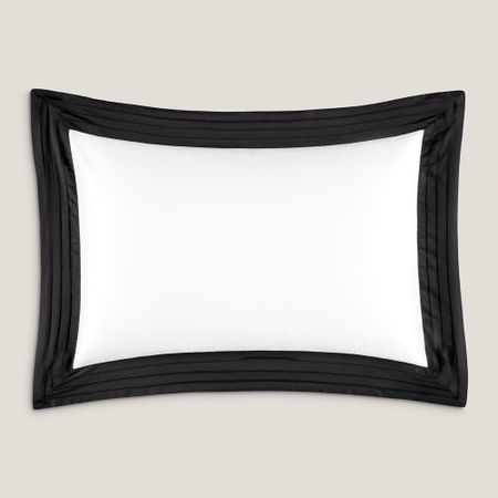 Комплект наволочек Togas Эдем белый/черный 50х70. 2пр наволочек soft silver   наволочек antibacterial beauty pillowcases 50х70 см – 2 шт альпийский снег белый