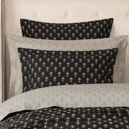 Комплект наволочек Togas Ладнер черный с серым 50х90 см