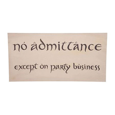 Интерактивная игрушка WETA WORKSHOP Игрушка The Hobbit No Admittance Sign Replica металлическая табличка tin sign автомеханика