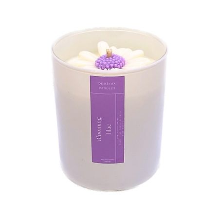 Свеча ароматическая DEMETRA CANDLES Свеча ароматическая с ароматом сирени Blooming lilac