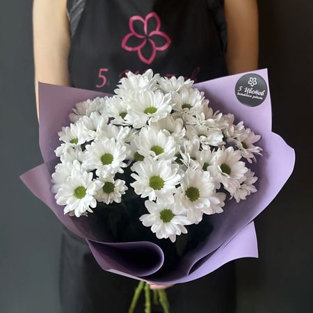 Букет живых цветов ПЯТЬ ЦВЕТОВ Букет 5 белых хризантем